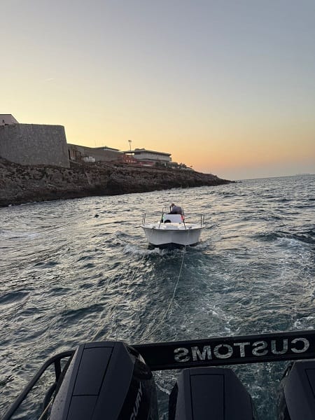 HM Customs Marine Section carries out a Rescue at Sea
