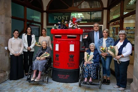 Community Effort Creates Handcrafted Poppy Displays for Remembrance Day